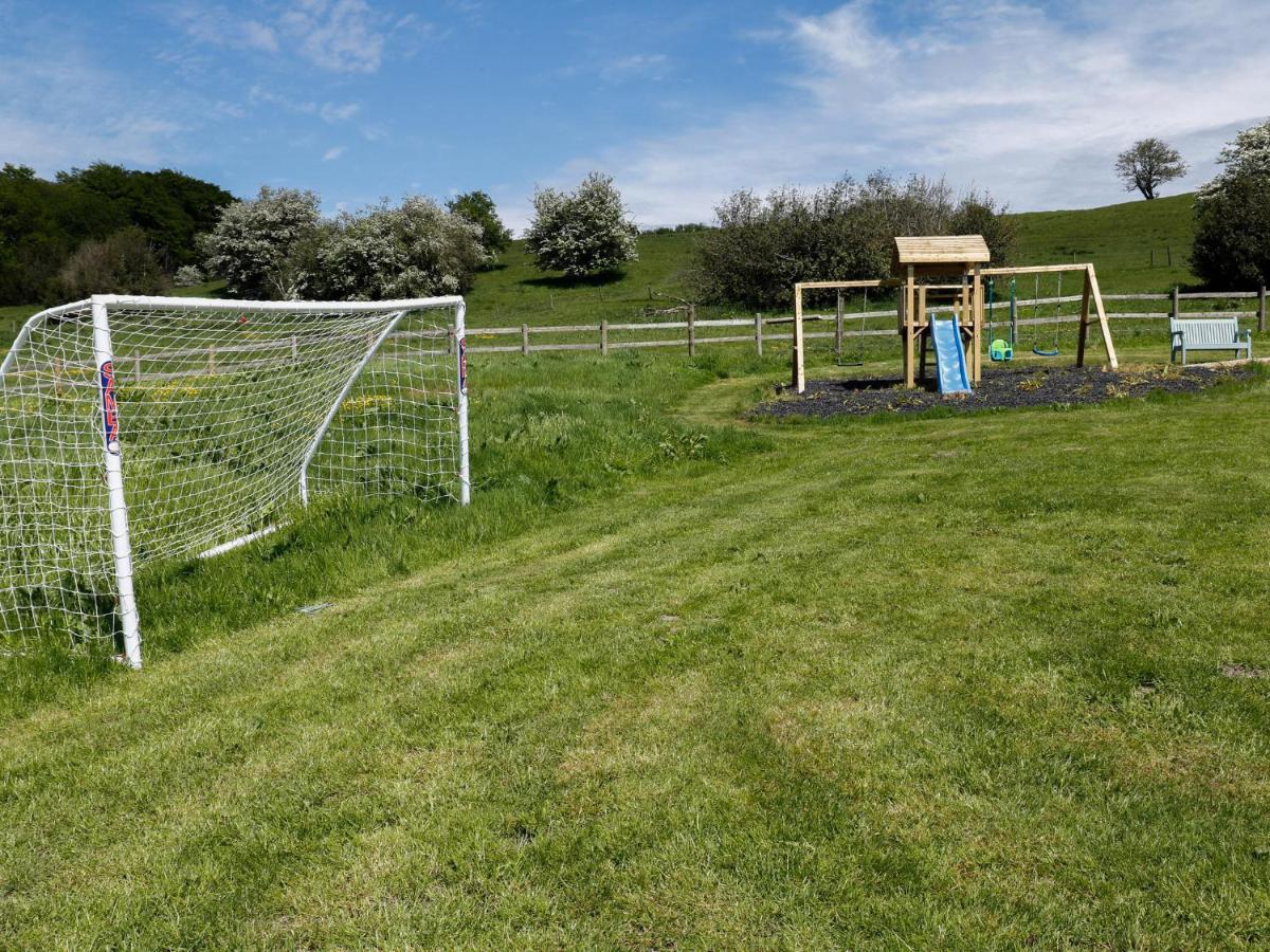 Pastures Barn Villa Leek Exterior photo